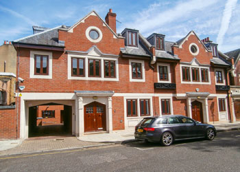 >Courtyard Mews Office To Let, 860 sq ft (79.8 sq m), 1a St Mary Abbots Place, Kensington, London W8