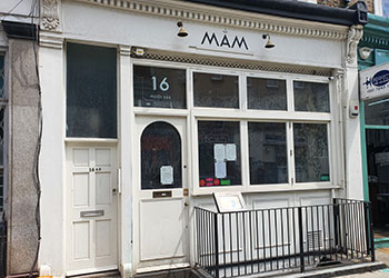 Restaurant to Let – No Premium, 579 sq ft sales 330 kitchen / ancillary, Ground Floor and Basement, 16 All Saints Road, Notting Hill, London W11 | JMW Barnard Commercial Property Agents'; ?>