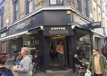 >Prominent Corner Site – Shop & Basement to Let, GF Sales 352 sq ft, 214 Portobello Road, Notting Hill, London W11