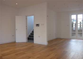 >Offices to Let with Roof Terrace, 884 sq ft (82 sq m), 233 Portobello Road, Notting Hill, London, W11