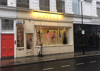 Long-leasehold Retail Shop for Sale, 370 sq ft sales (34.4 sq m), 28a Hereford Road, Bayswater / Notting Hill borders – by Westbourne Grove, London, W2